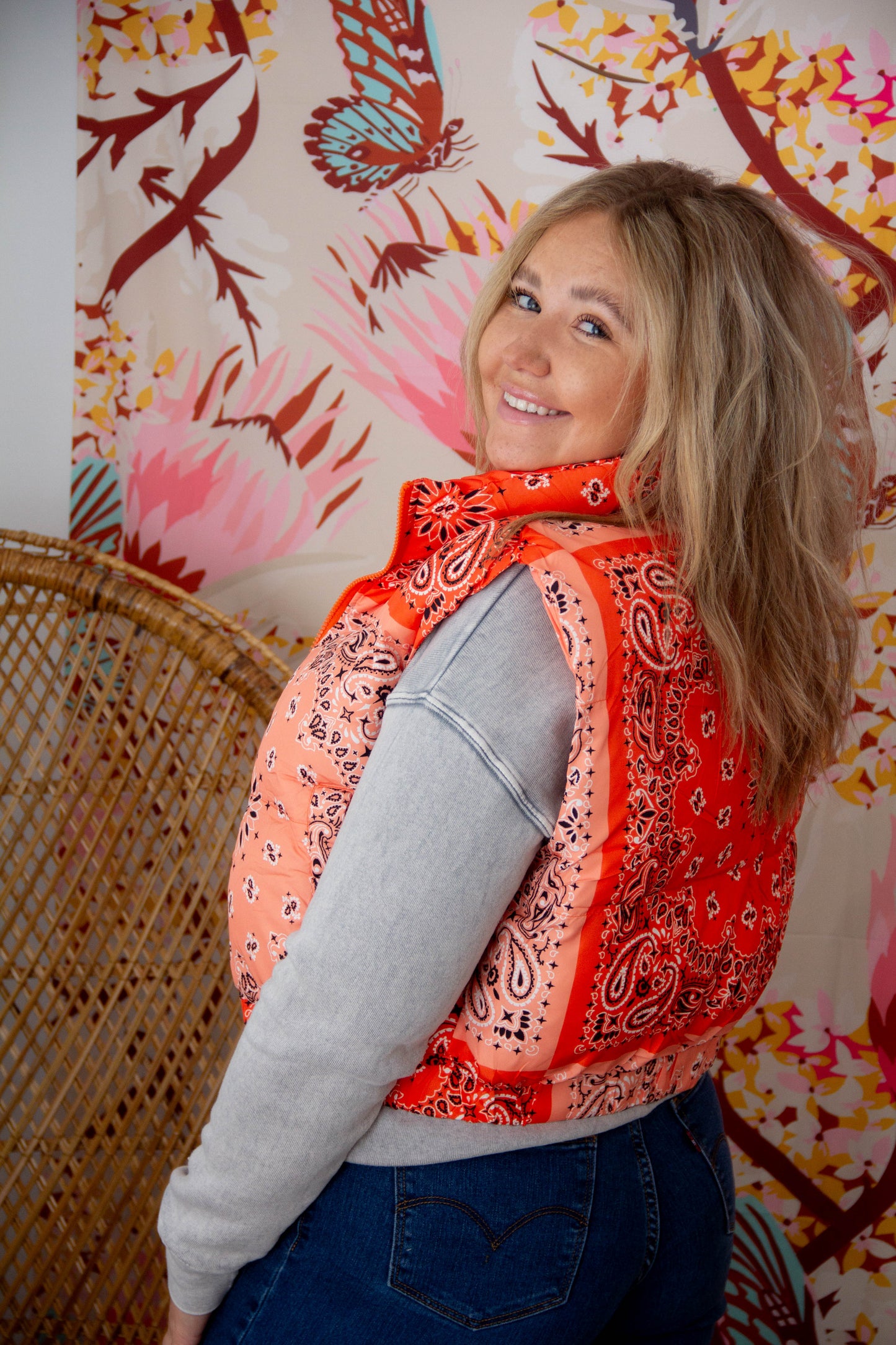 The Paisley Vest - Coral